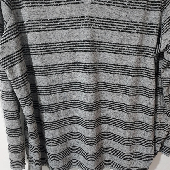 Lane Bryant Black and Gray Shimmery Striped Long Sleeve Shirt in Size 18/20 2X - Picture 9 of 10